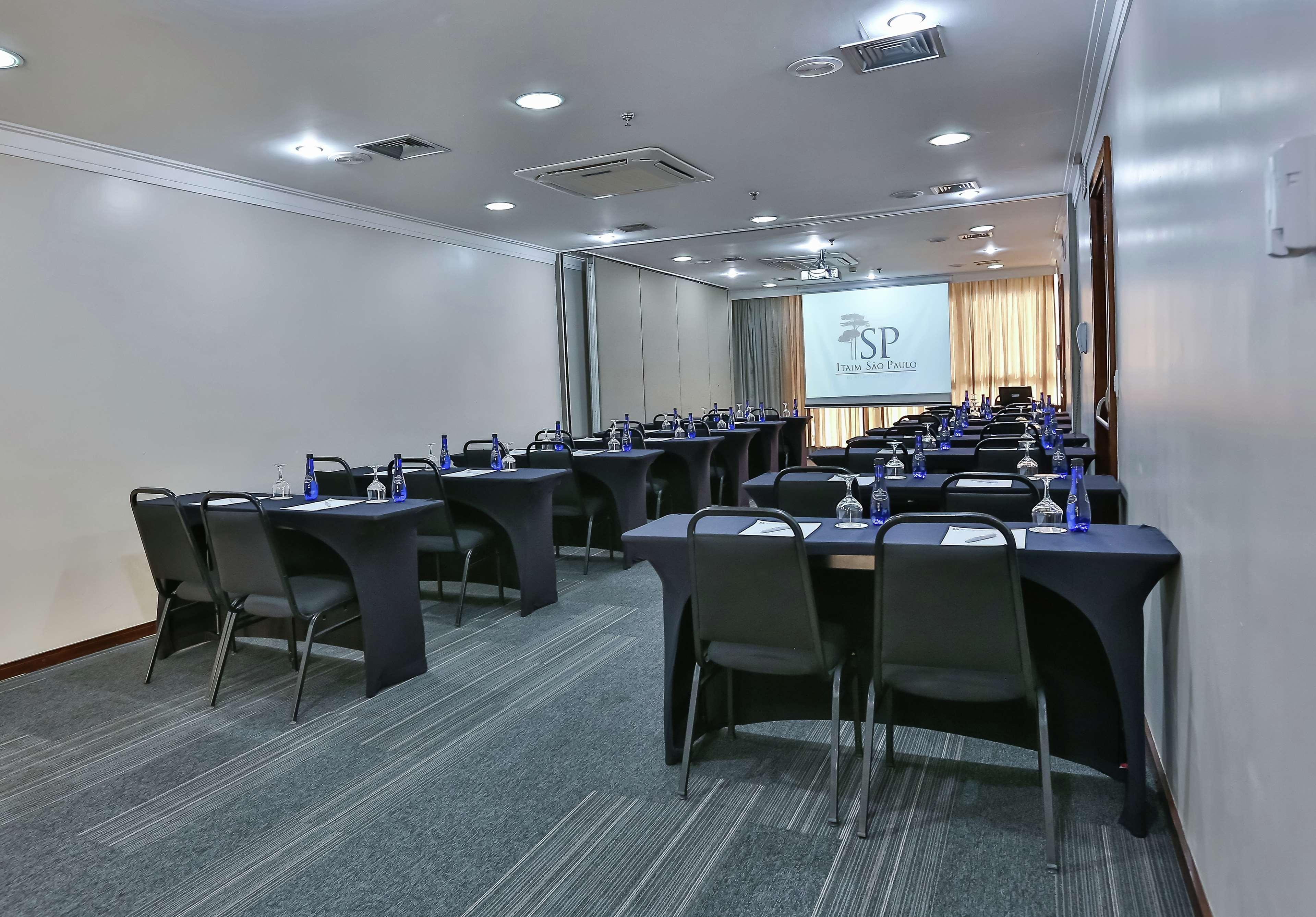 Hotel Double Tree By Hilton Sao Paulo Itaim Extérieur photo Meeting room