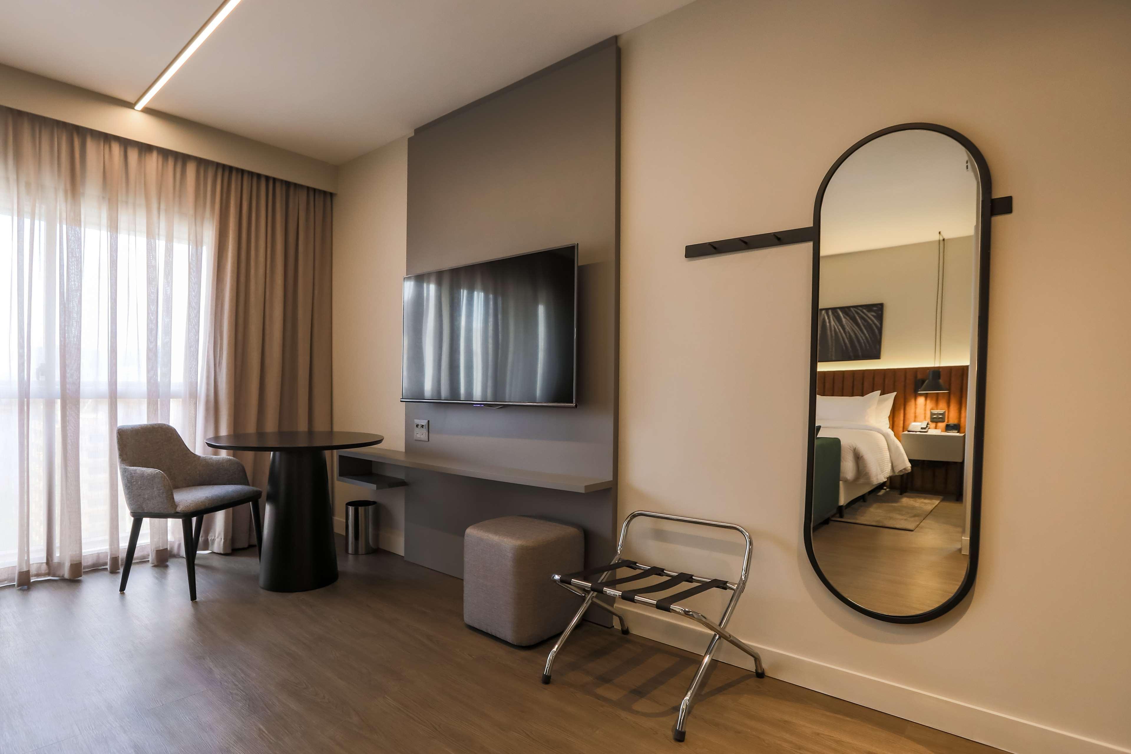 Hotel Double Tree By Hilton Sao Paulo Itaim Extérieur photo A room at the hotel